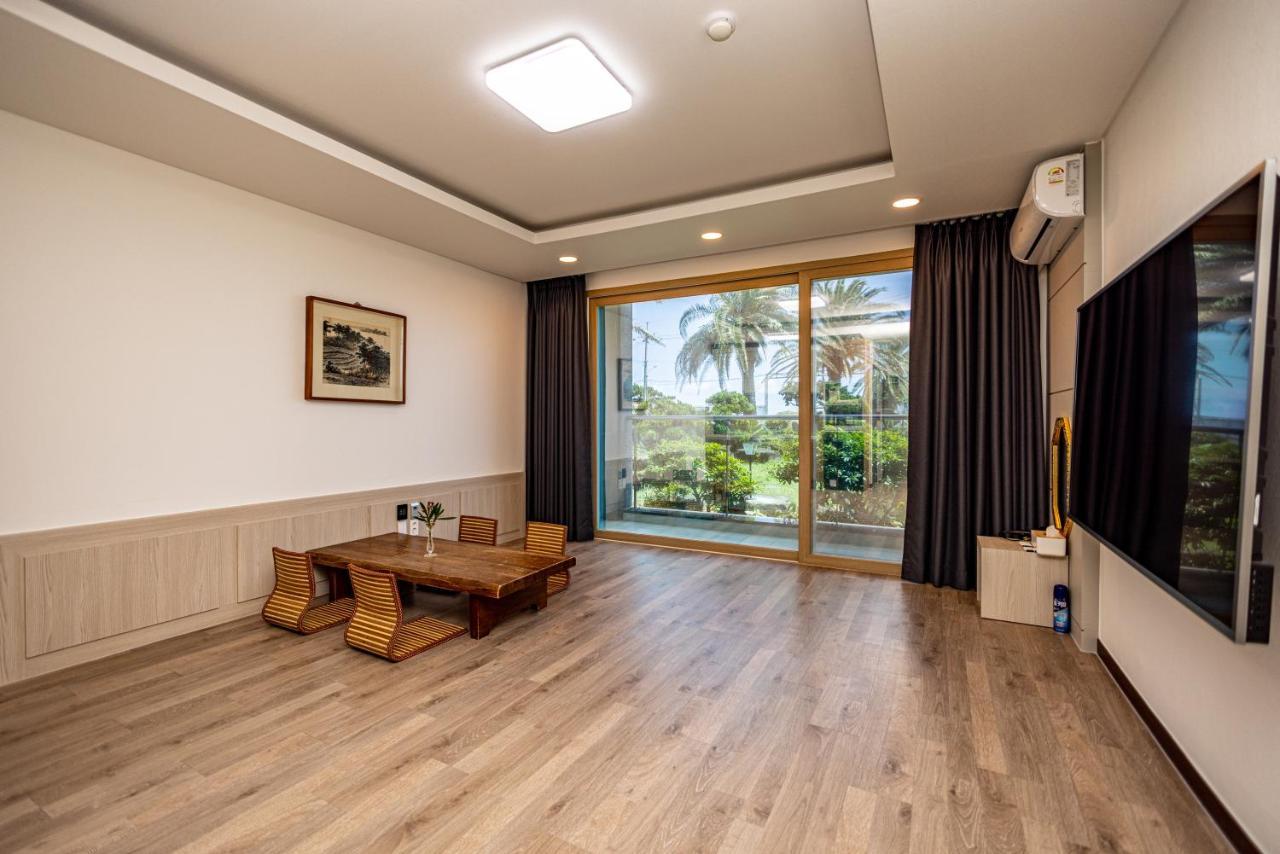 Jeju Arumdaun Resort Sihung-ni Ngoại thất bức ảnh